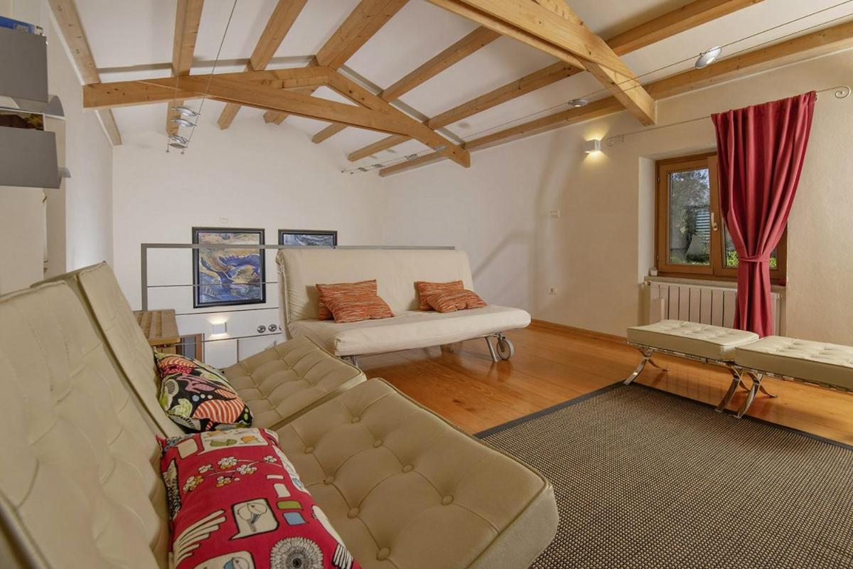 Villa Emili In Medulin - Haus Fuer 4-5 Personen Екстериор снимка