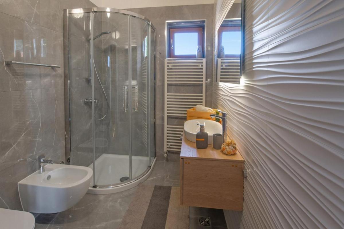 Villa Emili In Medulin - Haus Fuer 4-5 Personen Екстериор снимка